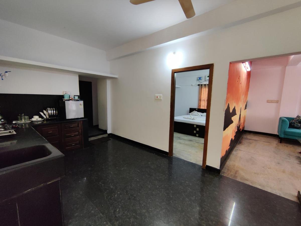 Ferienwohnung Yoga House Vanivilasa Puram Exterior foto