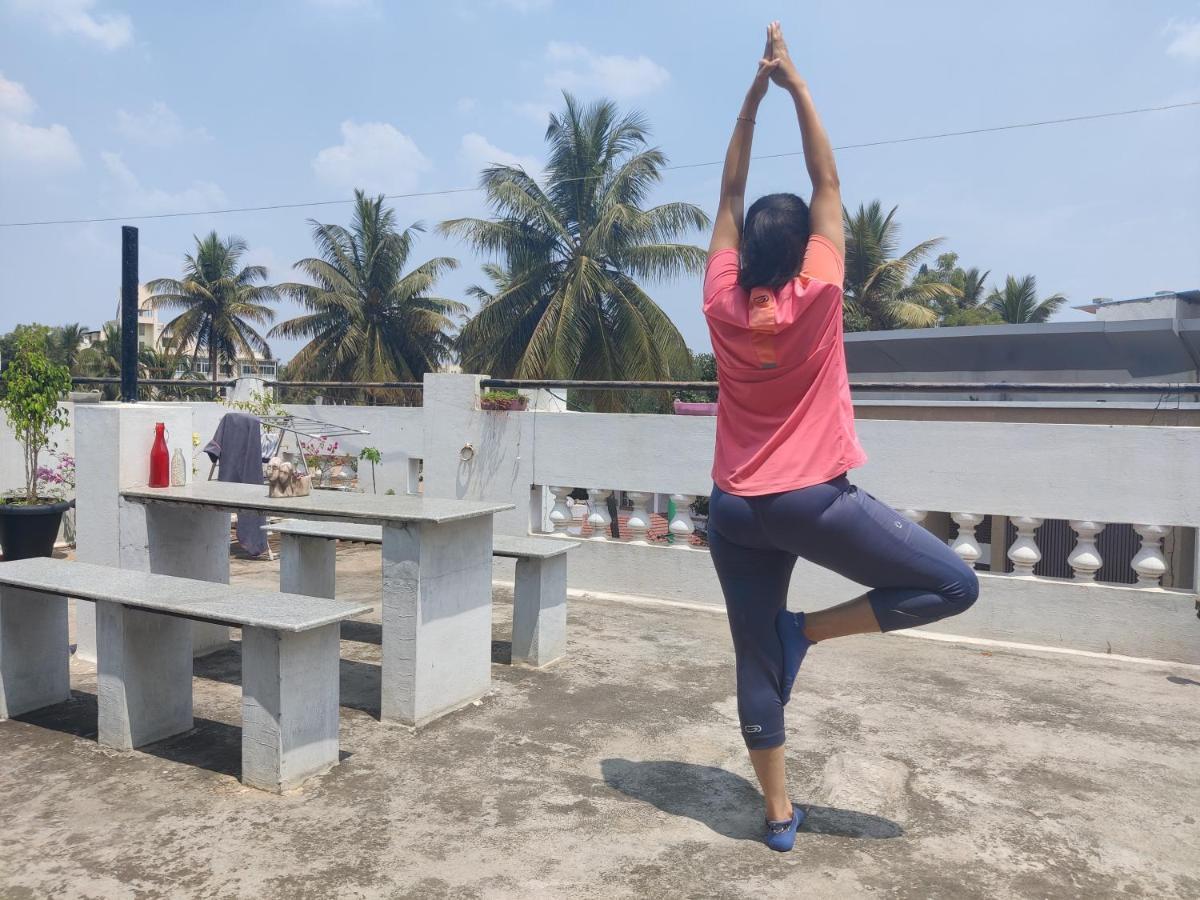 Ferienwohnung Yoga House Vanivilasa Puram Exterior foto